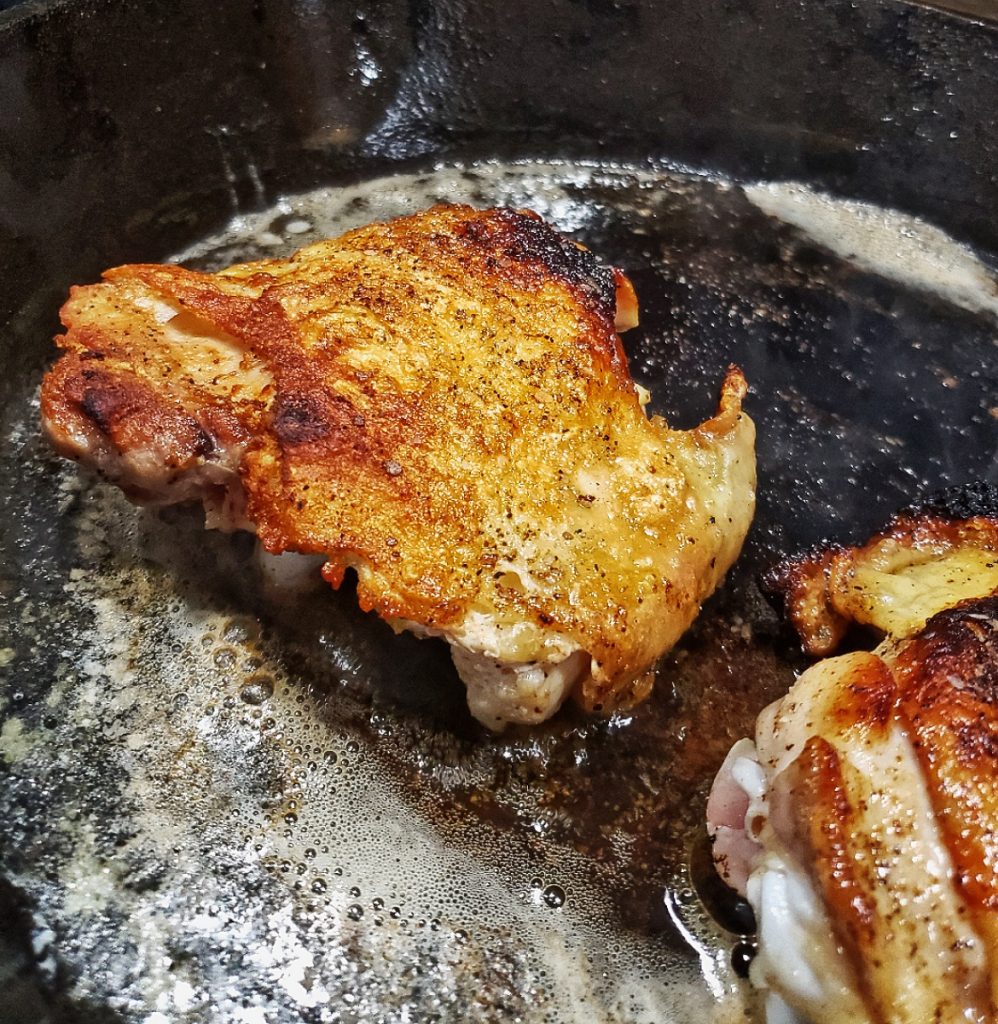 crispy cast iron skillet chicken thighs