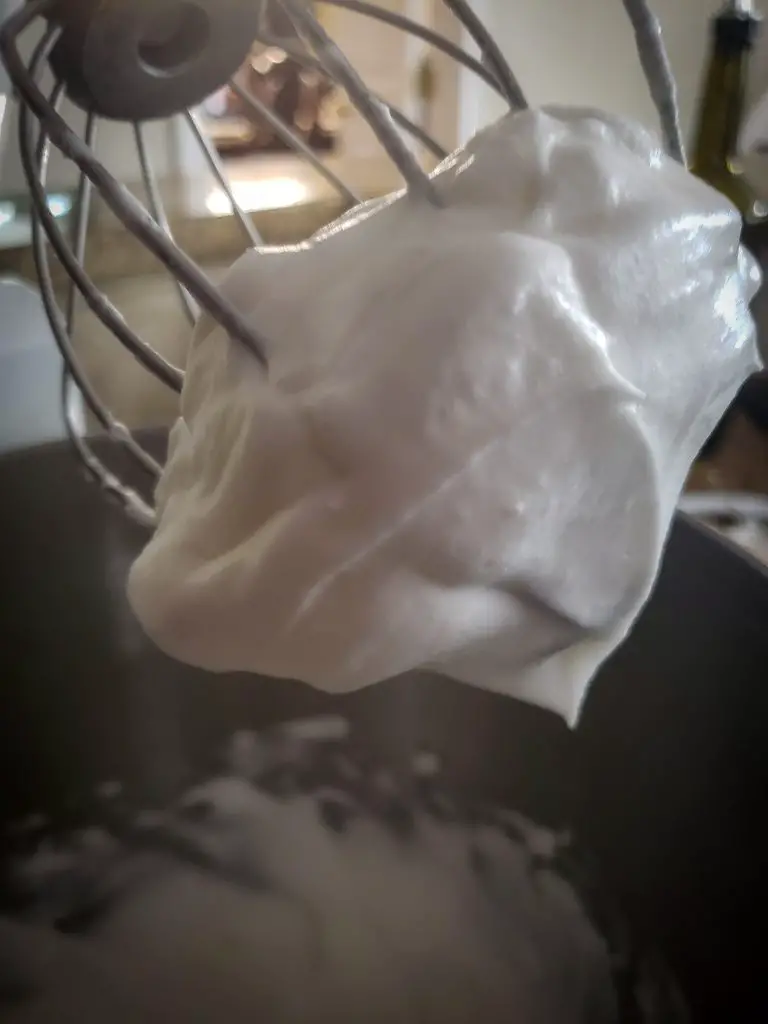 firm peaks egg white for dark chocolate mousse