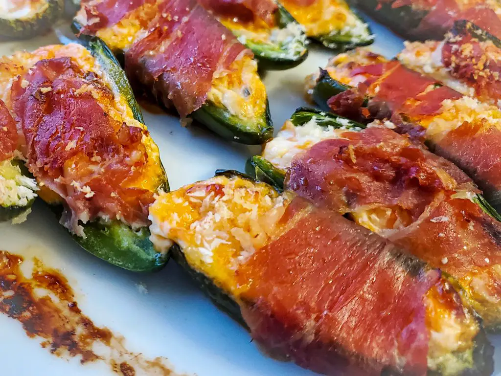 image of crispy baked Prosciutto Wrapped Jalapeño Poppers