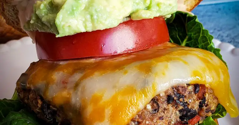 THE BEST Chipotle Black Bean Quinoa Burgers